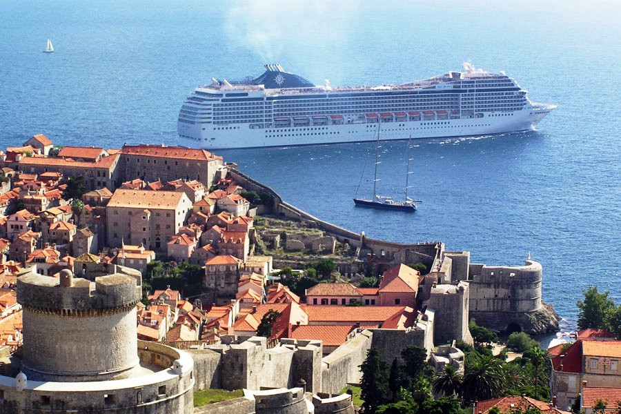 El MSC MUSICA navegando por Croacia CRUCEROS MEDITERRANEO MSC MUSICA CRUCEROS DESDE VENECIA ISLAS GRIEGAS MSC CRUCEROS DESCUENTO MSC CRUCEROS VERANO MSC CRUCEROS MEDITERRANEO MSC MUSICA CRUCEROS GRECIA